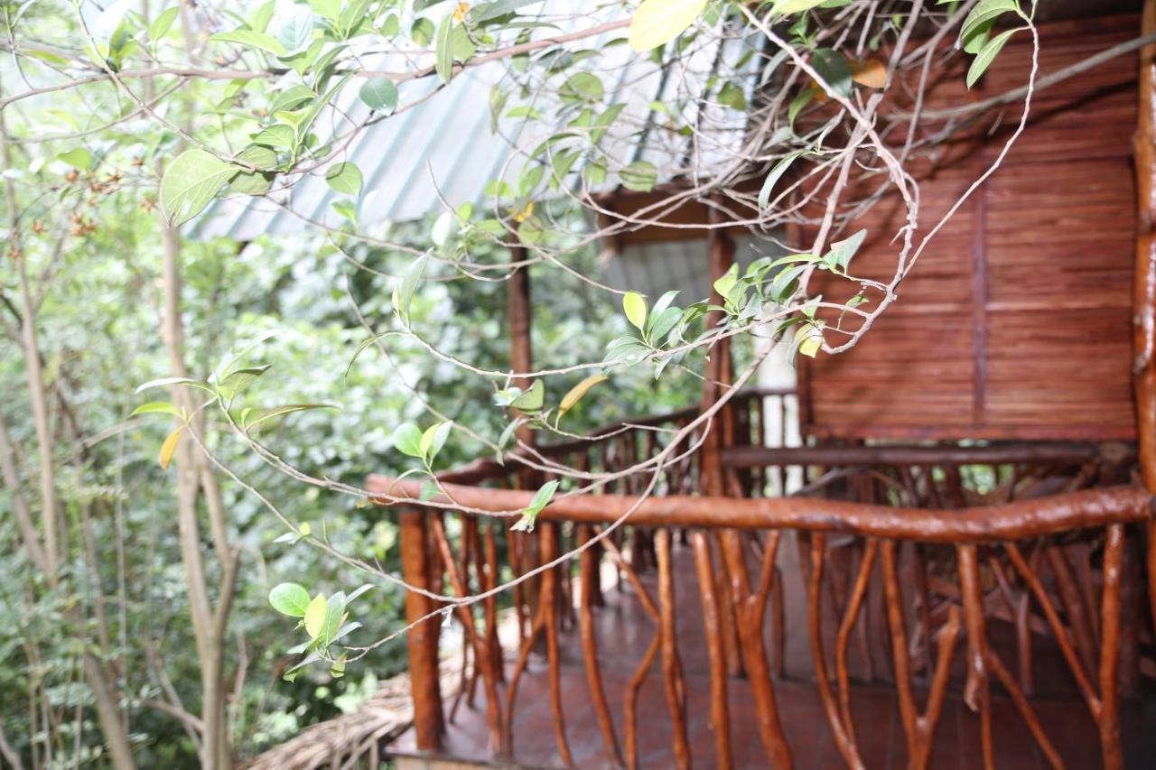 Jungle Face Inn Элла Экстерьер фото