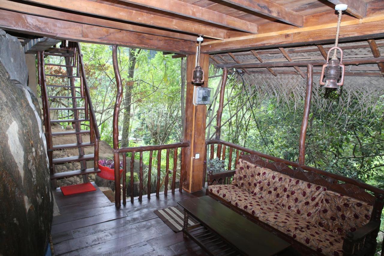 Jungle Face Inn Элла Экстерьер фото